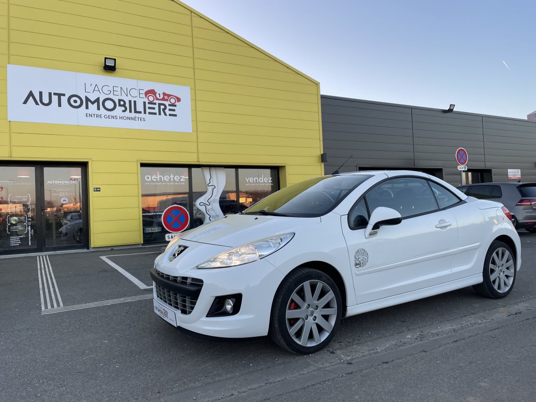 Peugeot 207 CC 1.6 HDi 112ch FAP Série 64 — 1