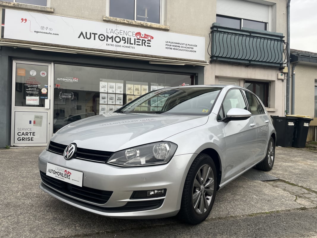Volkswagen Golf VII 2.0 TDI 150cv Confortline — 1