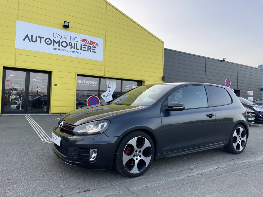 Volkswagen Golf VI GTI 2.0 TSI 16V 211 cv — 1