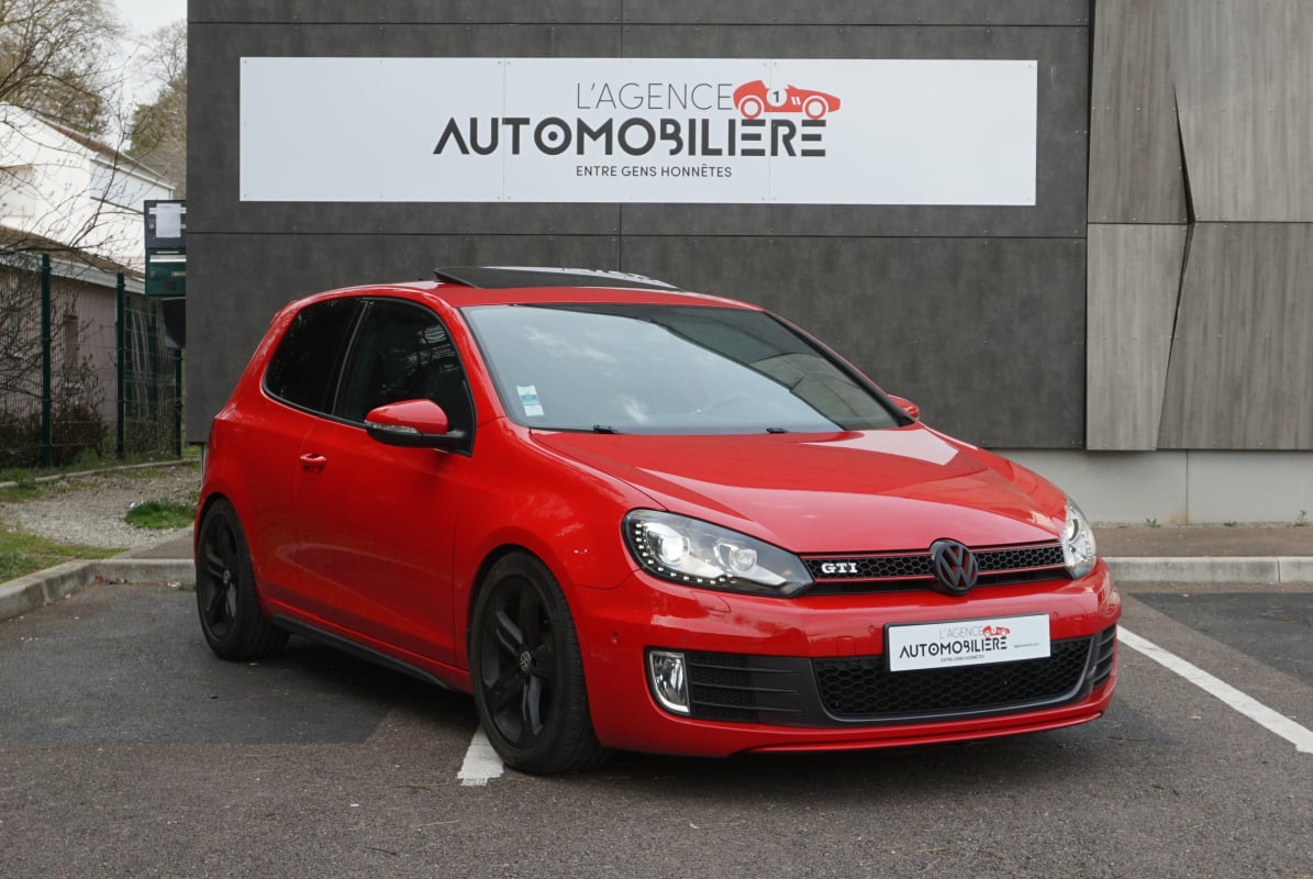 Volkswagen Golf VI GTI 2.0 TFSI 211 ch - SIEGES CHAUFFANTS — 1