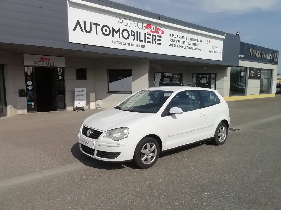 Volkswagen Polo IV 1.2 60CV TRENDLINE — 1