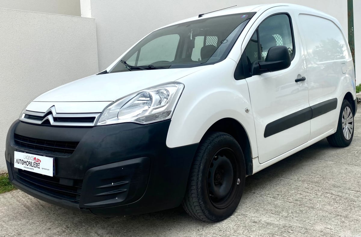 Citroen Berlingo 100 CV vti Essence Crit'air 1 TVA non récupérable Garantie 3 mois — 1