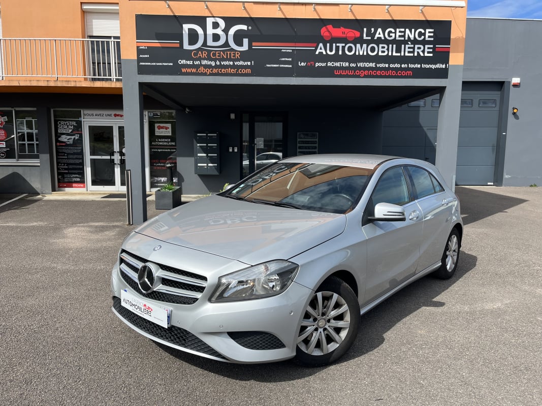 Mercedes-Benz Classe A 1.6i 122cv Intuition SIEGES CHAUFFANTS — 1