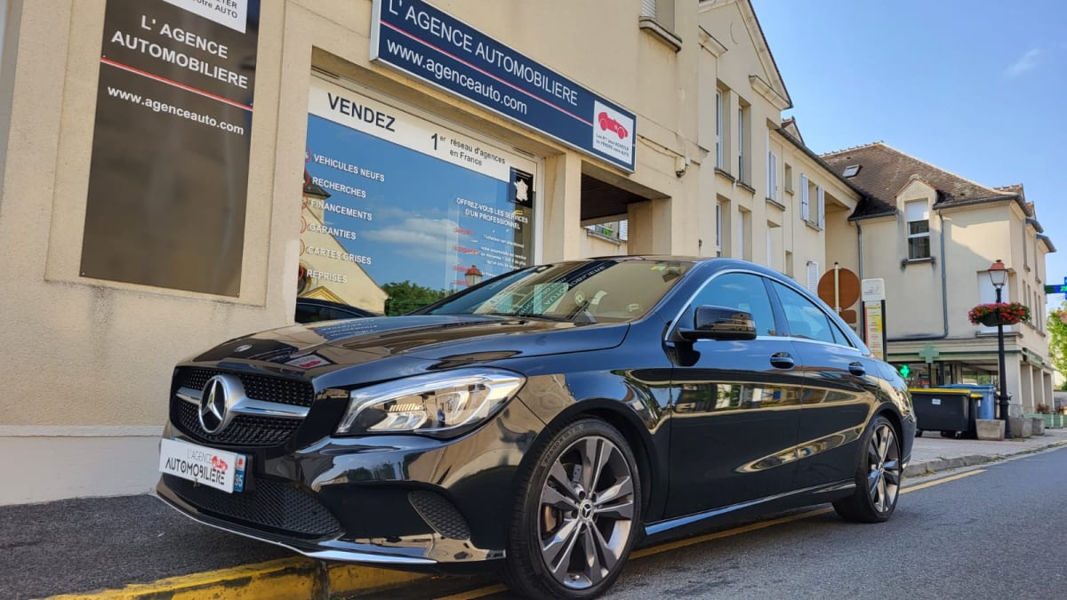 Mercedes-Benz Classe CLA 200d 7G-TRONIC SENSATION SUIVI MERCEDES! — 1