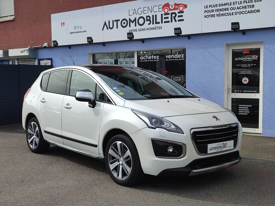 Peugeot 3008 1.6 HDi 115 Allure Attelage — 1