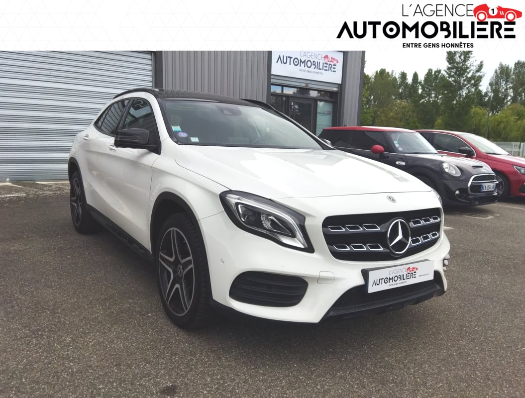 Mercedes-Benz Classe GLA 250 7-G DCT Fascination 211 Toit ouvrant — 1