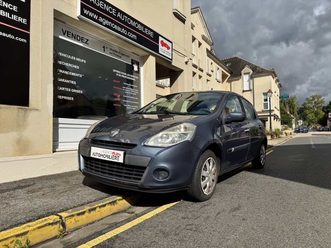 Renault Clio Clio 3 Expression clim 1.2 75CH — 1