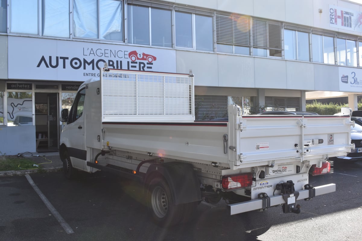 Mercedes-Benz Sprinter Benne 517 CDI 170 CH BVA Benne — 1