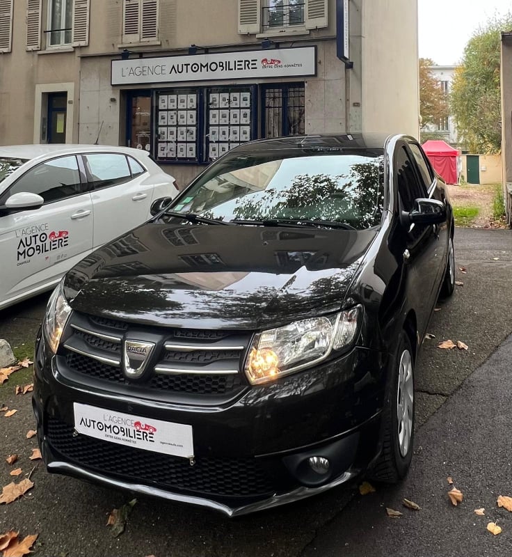 Dacia Logan II 0.9 TCE 90 LAUREATE — 1