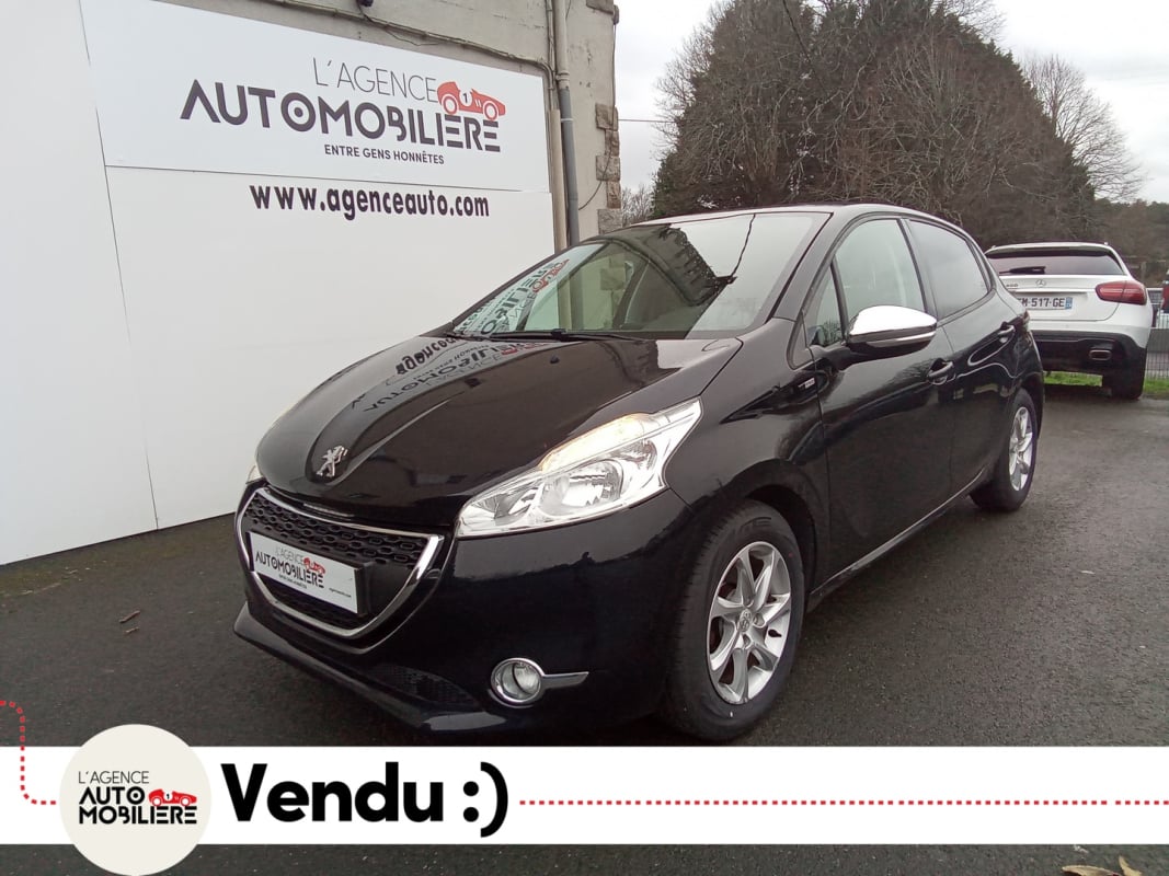 Peugeot 208 1.2 VTI 82 STYLE — 1