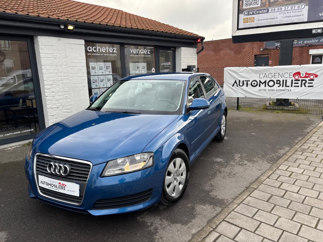 Audi A3 Sportback 1.6 TDI 105 BUSINESS LINE — 1