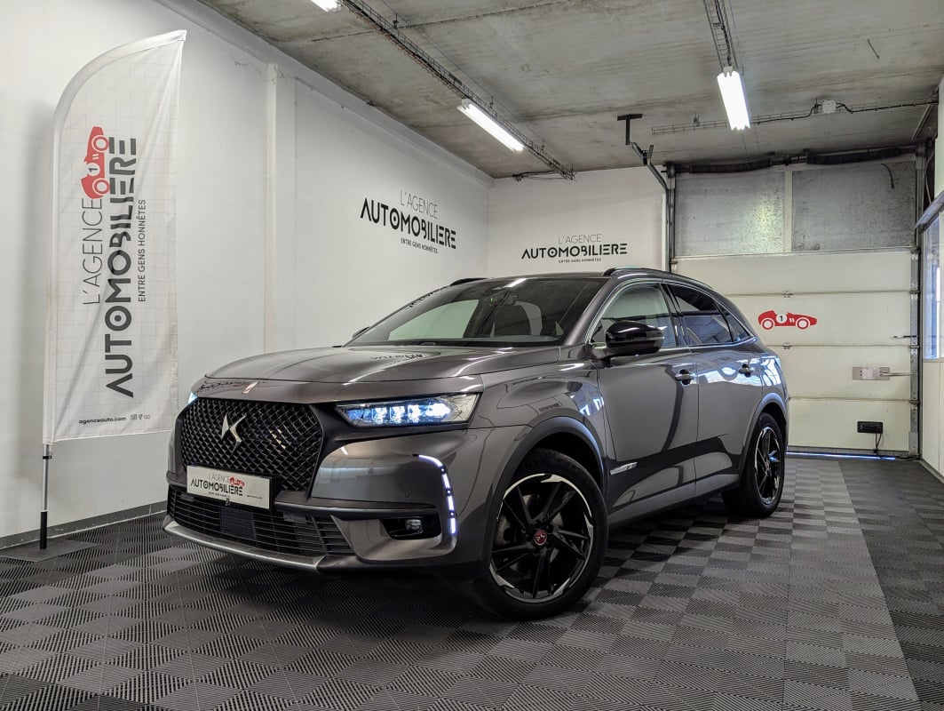 DS DS7 CROSSBACK 1.6 E-TENSE 225 PERFORMANCE LINE + — 1