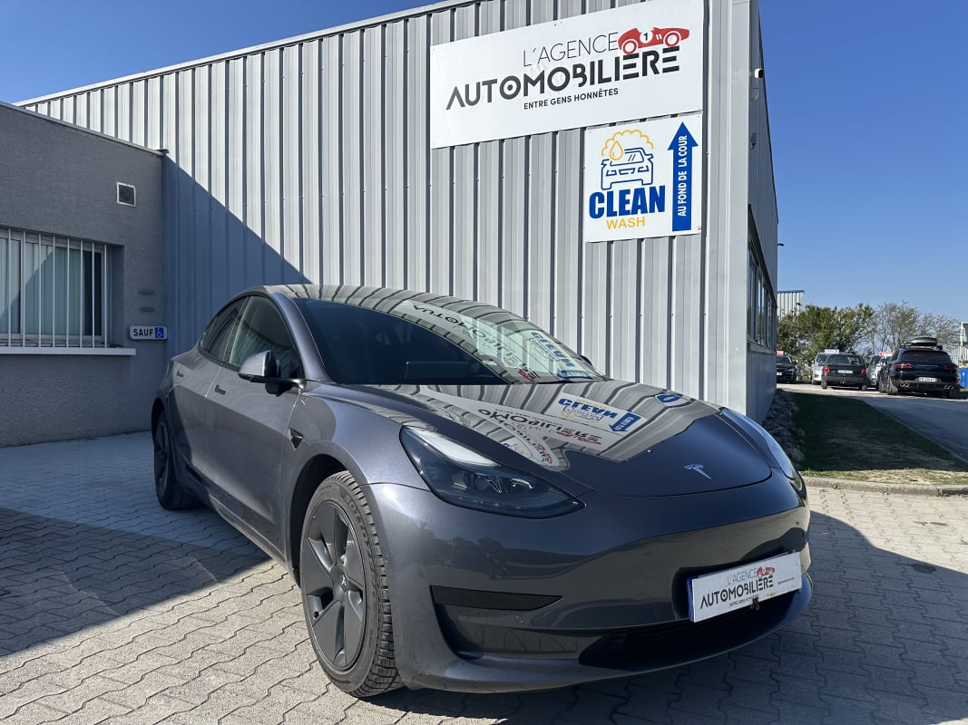 Tesla Model 3 Long Range 275 CV RWD — 1