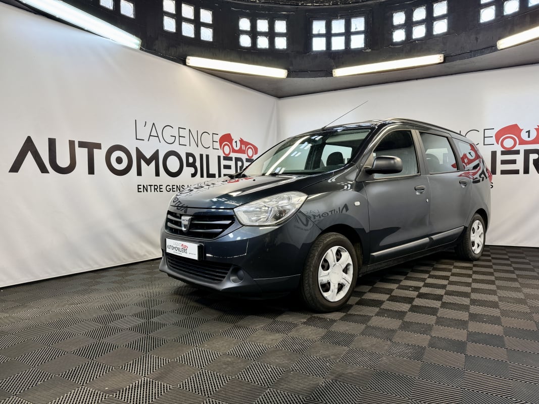 Dacia Lodgy 1.2 TCE 115 SILVER LINE 7PL (avec attelage) — 1