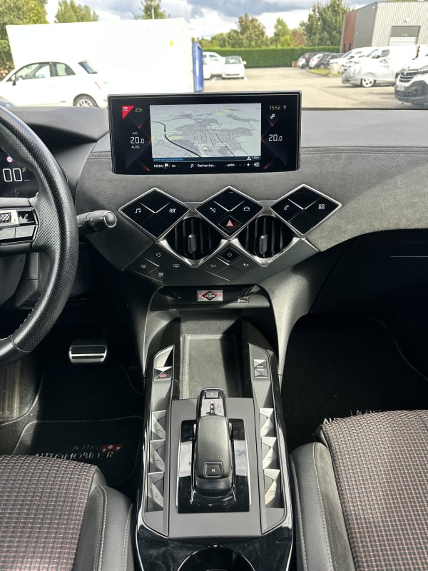 DS DS 3 Crossback 1.2 PERFORMANCE LINE 130CV - ENTRETIEN A JOUR - — 20
