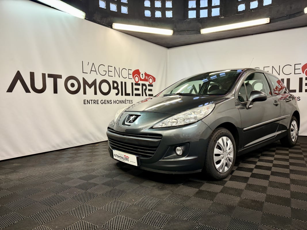 Peugeot 207+ 1.4 75 3P (Distribution faite) — 1