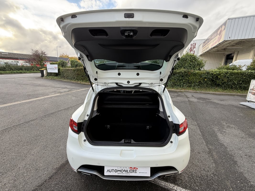 Renault Clio IV 1.6 TURBO 220 RS TROPHY EDC - ORIGINE FRANCE — 40