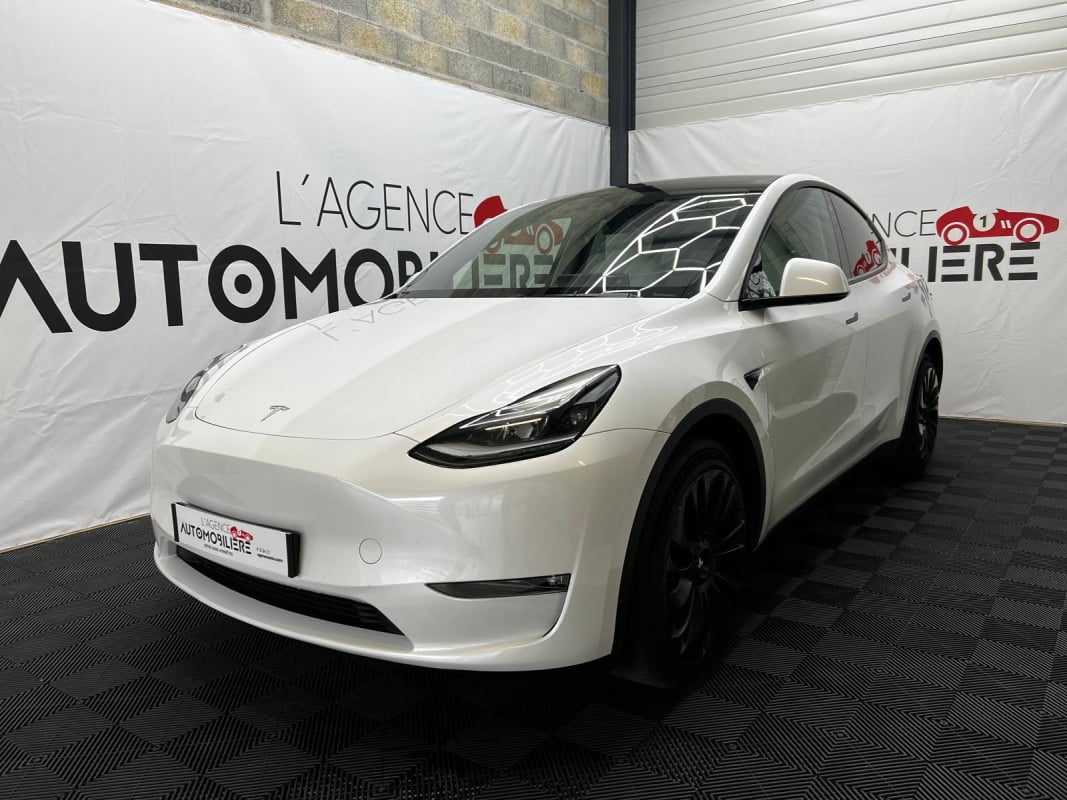 Tesla Model Y Long Range AWD Grande Autonomie Dual Motor Transmission Intégrale — 1
