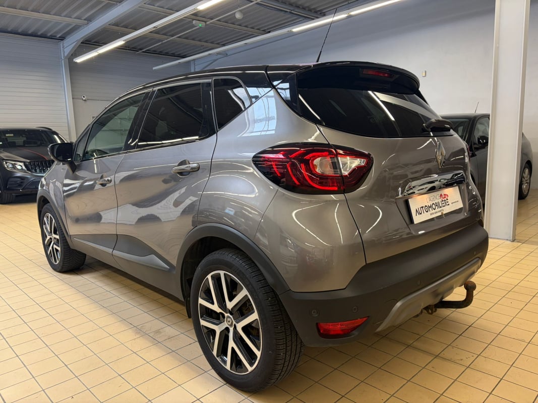 Renault Captur (2) 1.3 TCE 150 ENERGY S-EDITION — 2