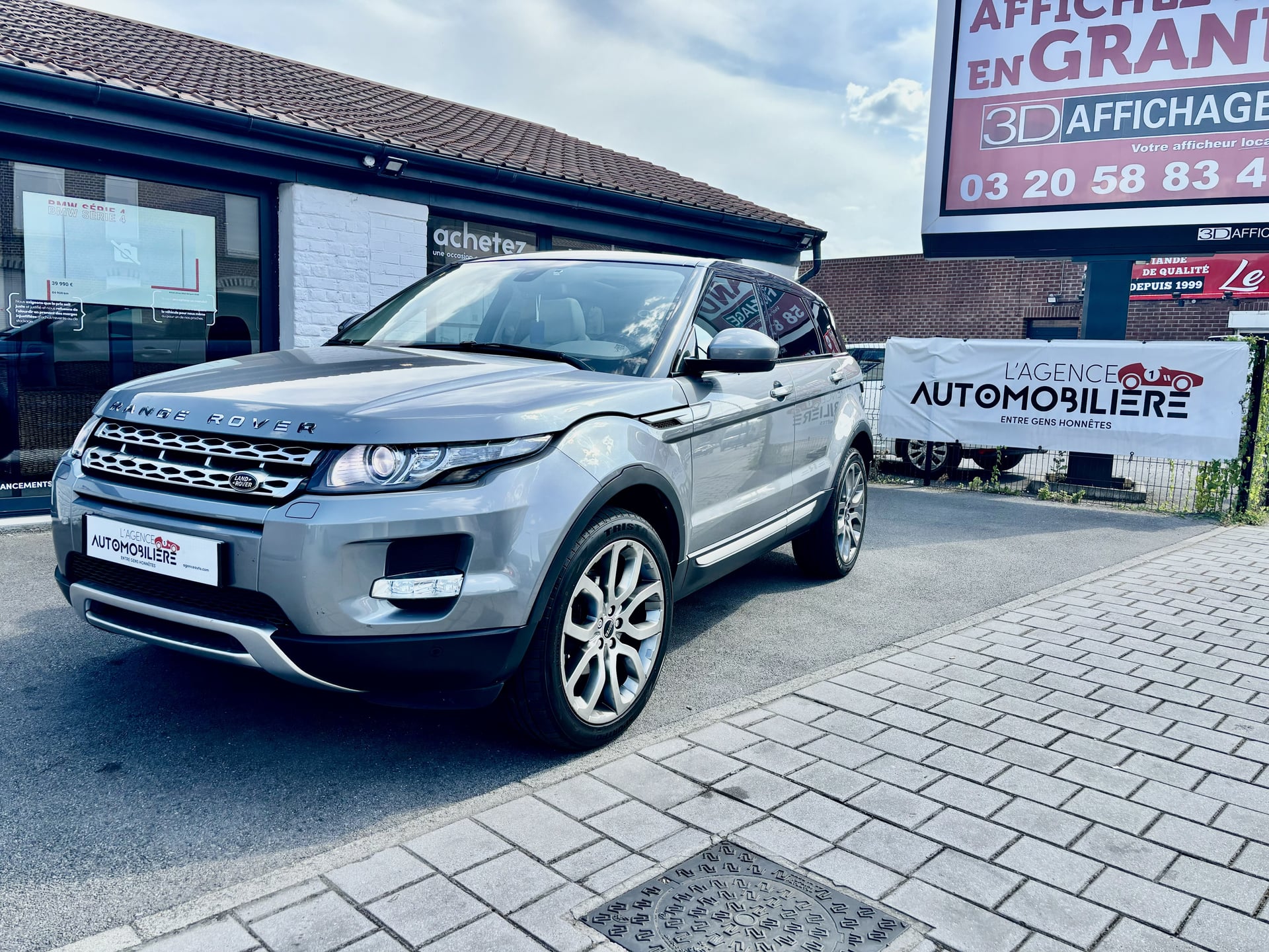 Land Rover Range Rover Evoque 2.2 150CV (TOIT PANORAMIQUE) (BOITE AUTOMATIQUE) ( 73.900KM ) ( 2.2 FIABLE ROBUSTE )