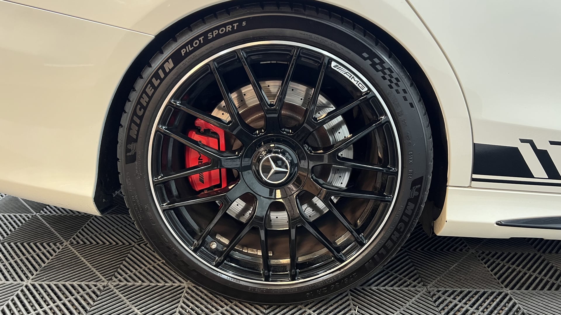Mercedes-Benz Classe C 63 AMG S Speedshift MCT AMG — 37