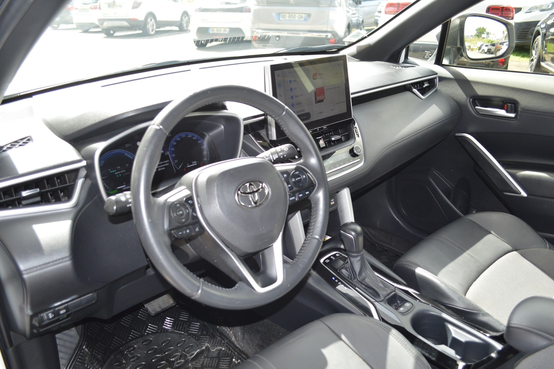 Toyota Corolla Corolla cross 196ch Design hybride — 14