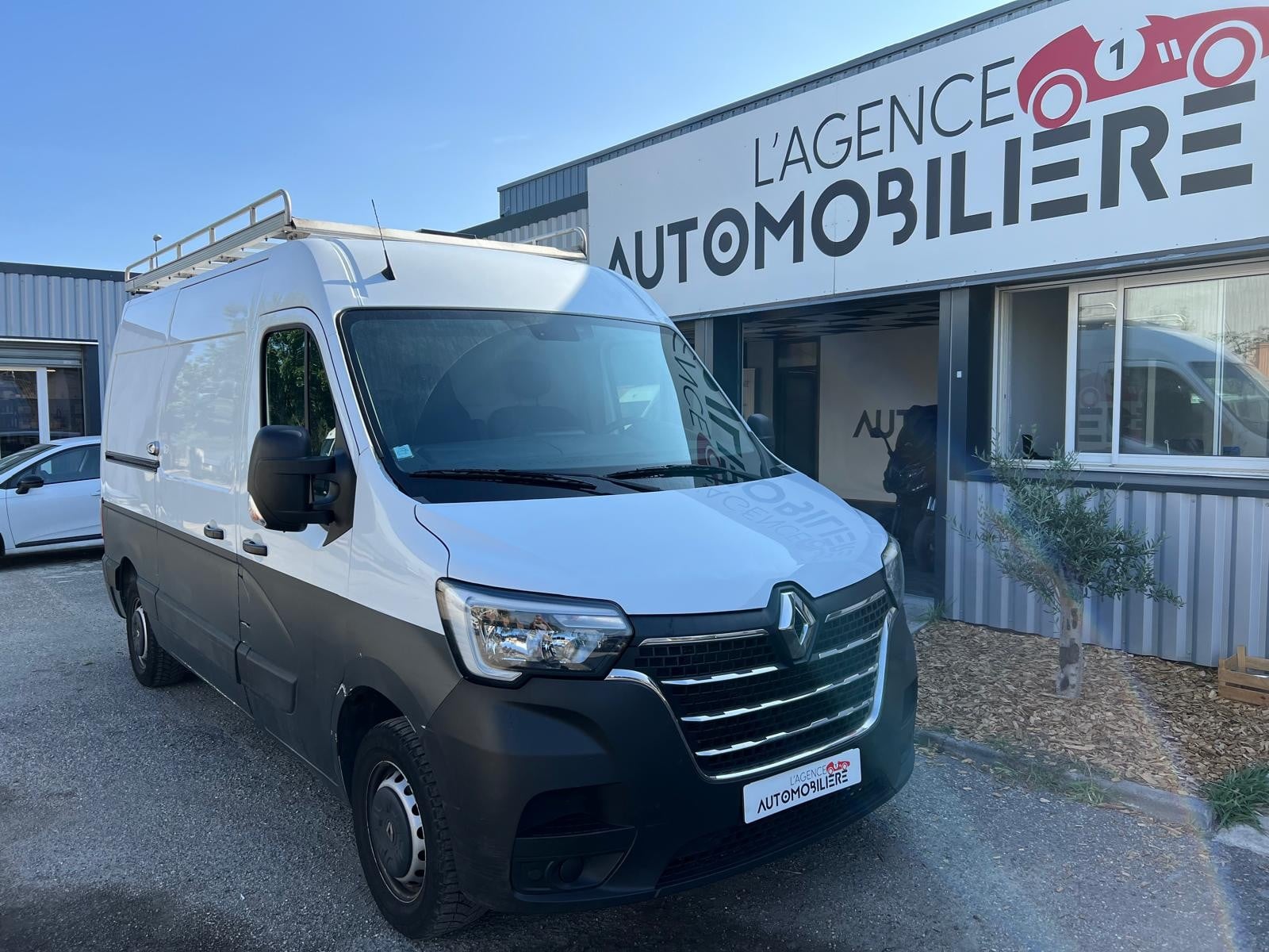 Renault Master FOURGON F3500 L2H2 2.3 BLUE DCI 135 GRAND CONFORT (TARIF TTC - TVA RECUPERABLE)