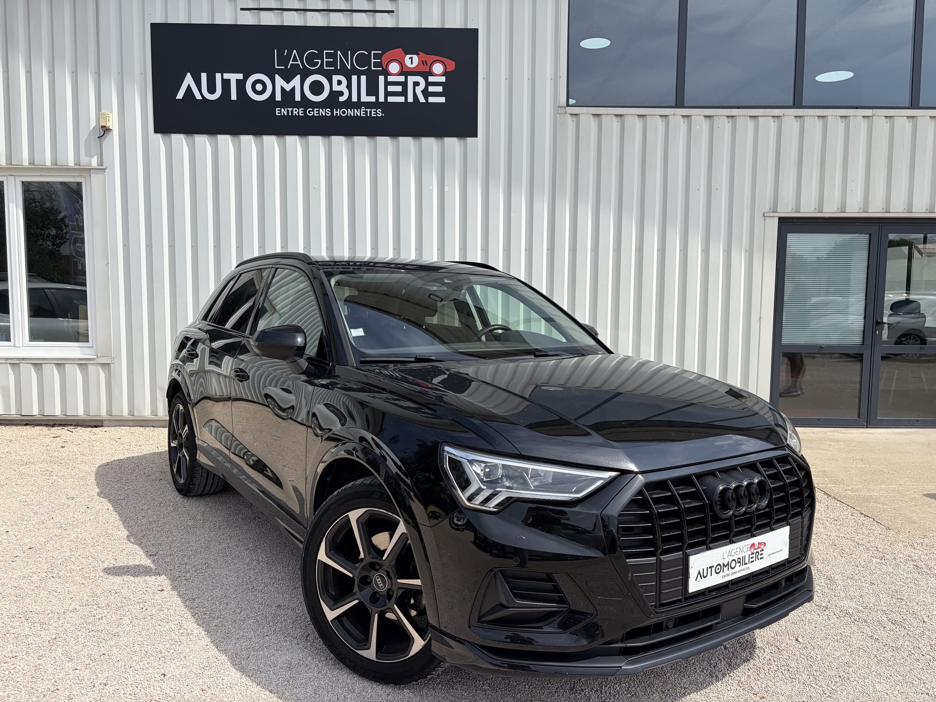 Audi Q3 2.0 TDI - 150cv DISIGN LUXE