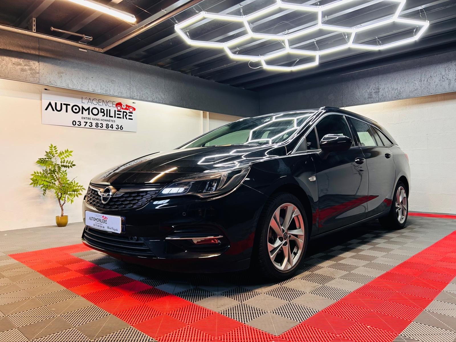 Opel Astra Sports Tourer 1.5 CDTI 122 cv BVA - Finition Elegance – 98 000 km – Sports Tourer – Attelage