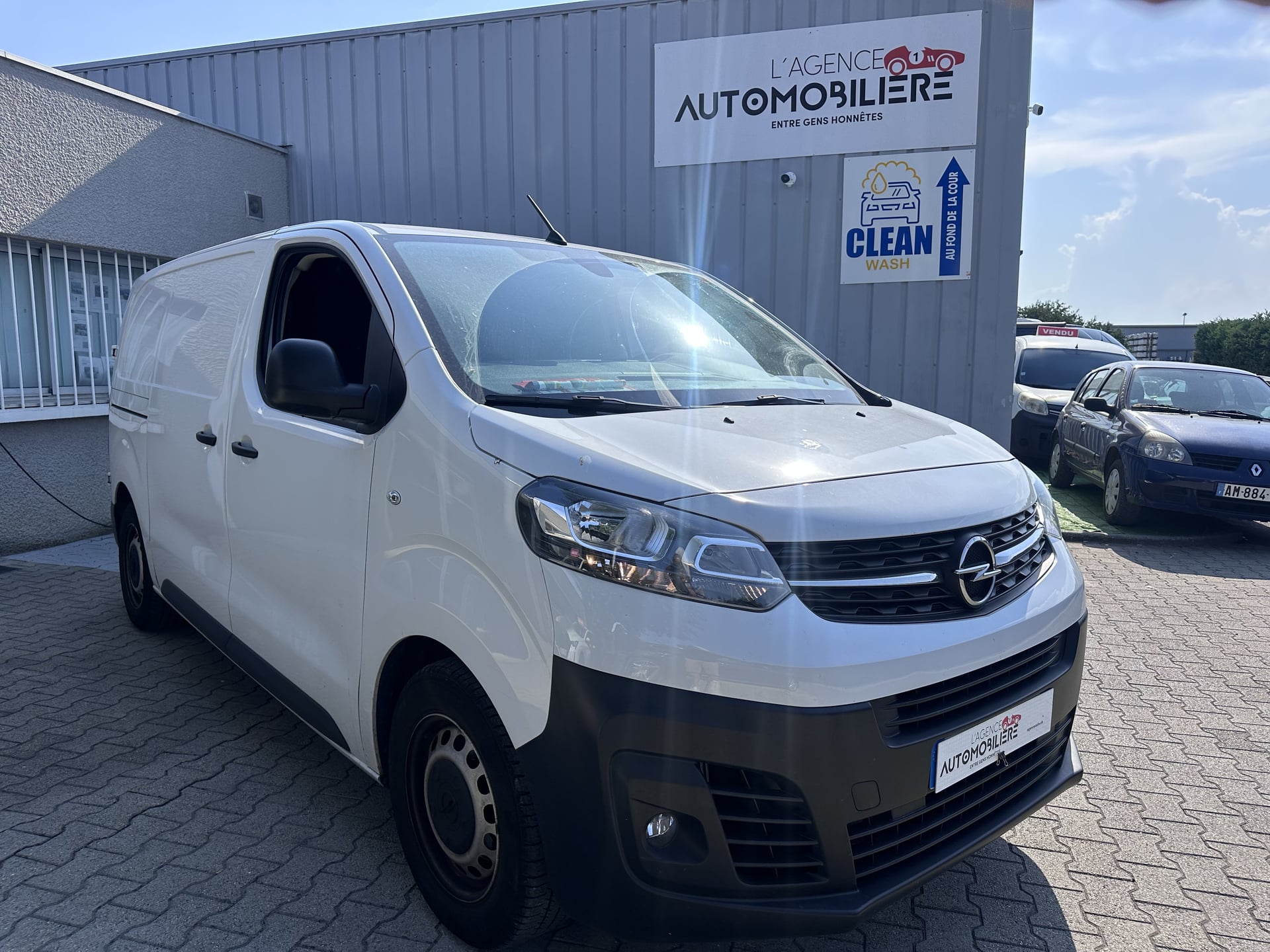 Opel Vivaro Cargo M 1.5 CDTI 16V Fourgon moyen 120 cv 3 PLACE