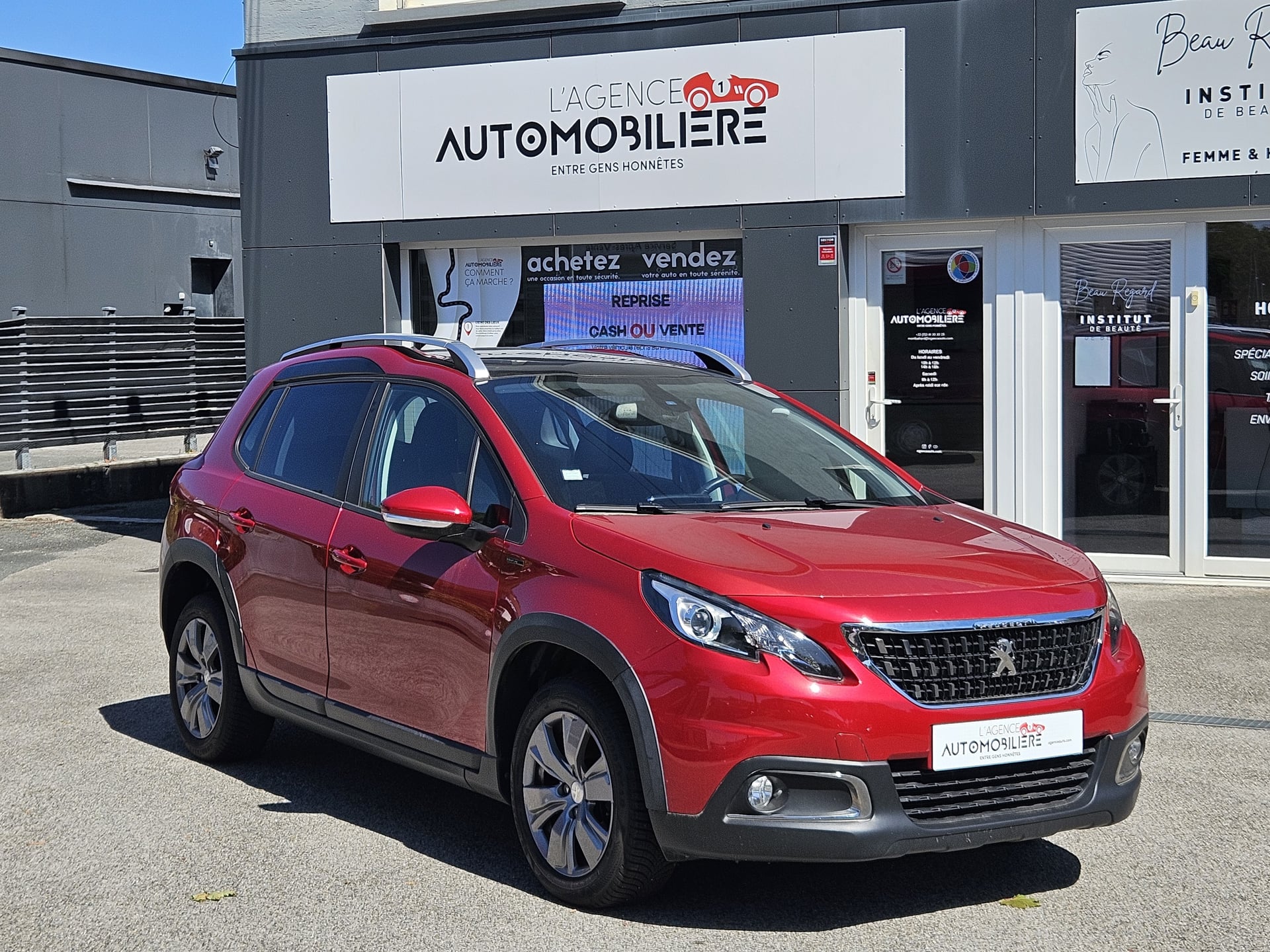 Peugeot 2008 1.2 PURETECH 130 CV SIGNATURE EAT6 ( Caméra de recul - GPS - Roue de secours)