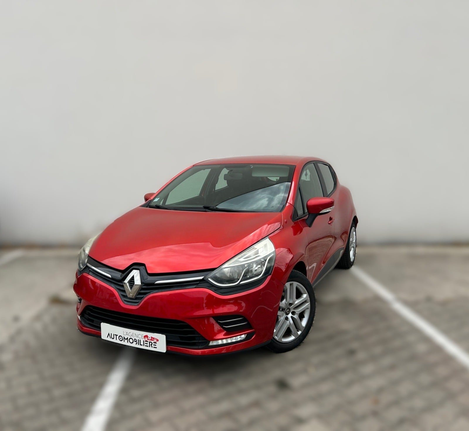 Renault Clio 0.9 TCE 90 ENERGY ZEN SUIVI OK GARANTIE