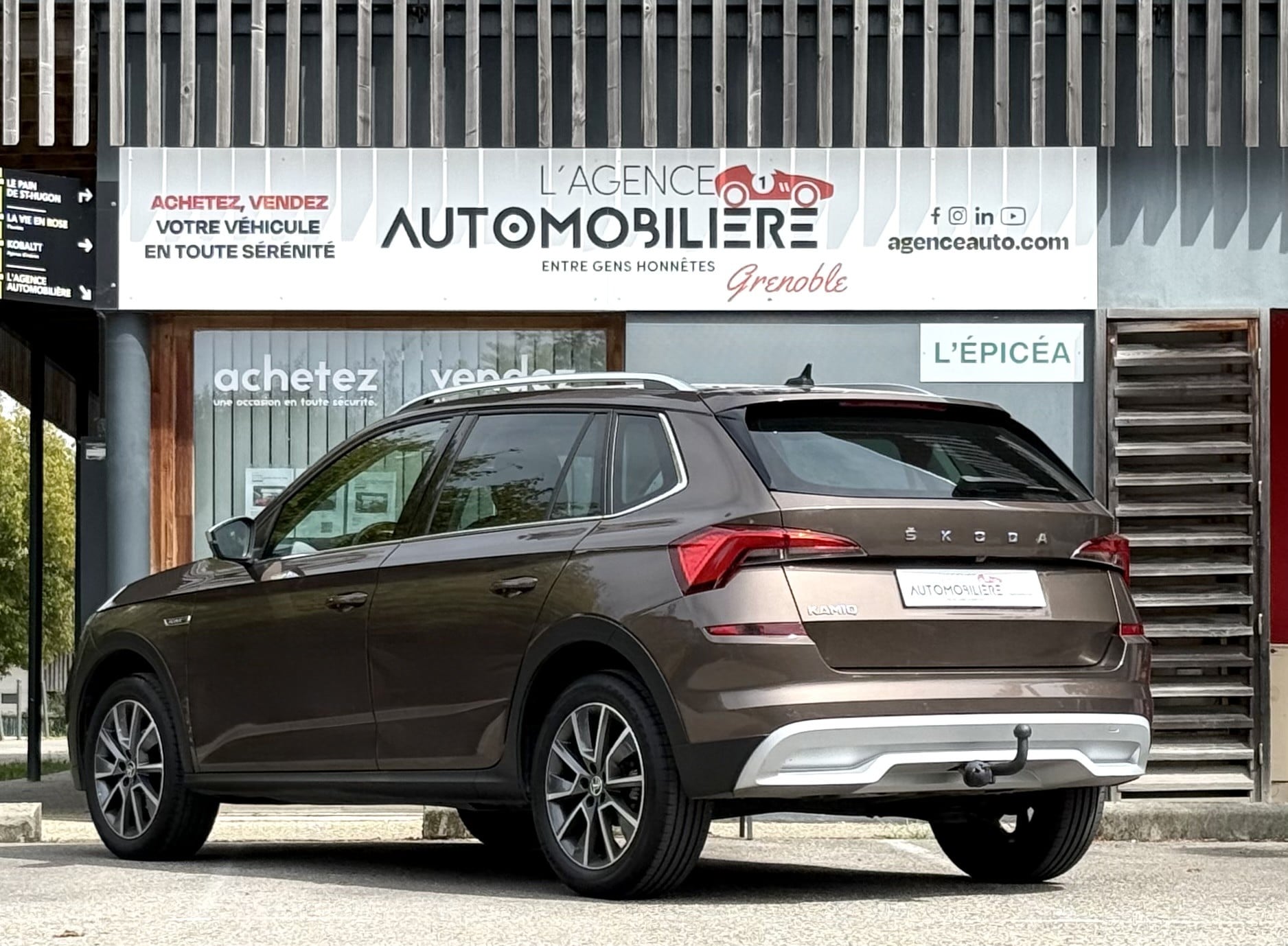 Skoda Kamiq 1.5 TSI 150ch Scoutline DSG / Attelage - Caméra — 2