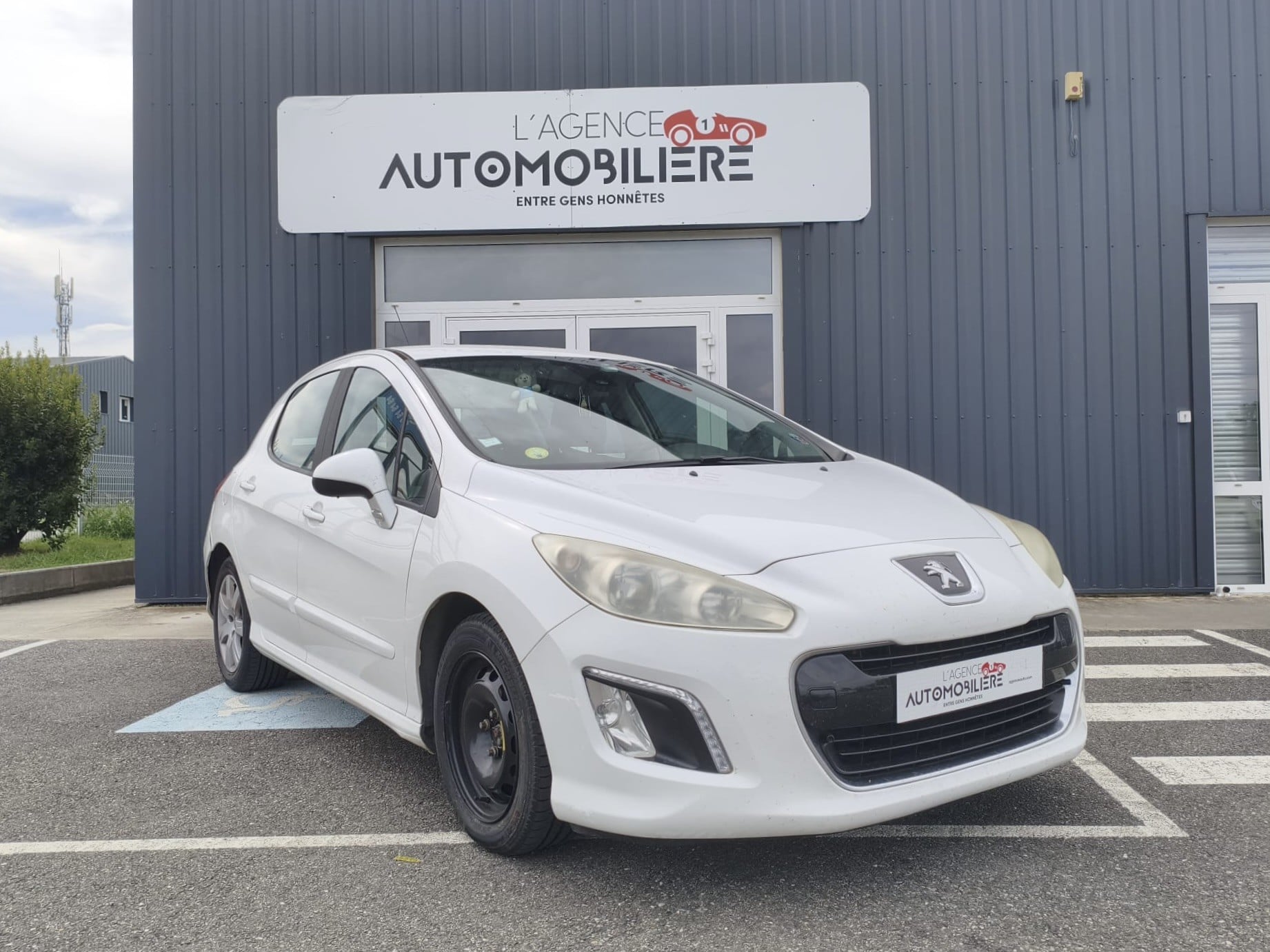 Peugeot 308 1,6L HDI 110CH-COURROIE DE DISTRIBUTION REMPLACÉE