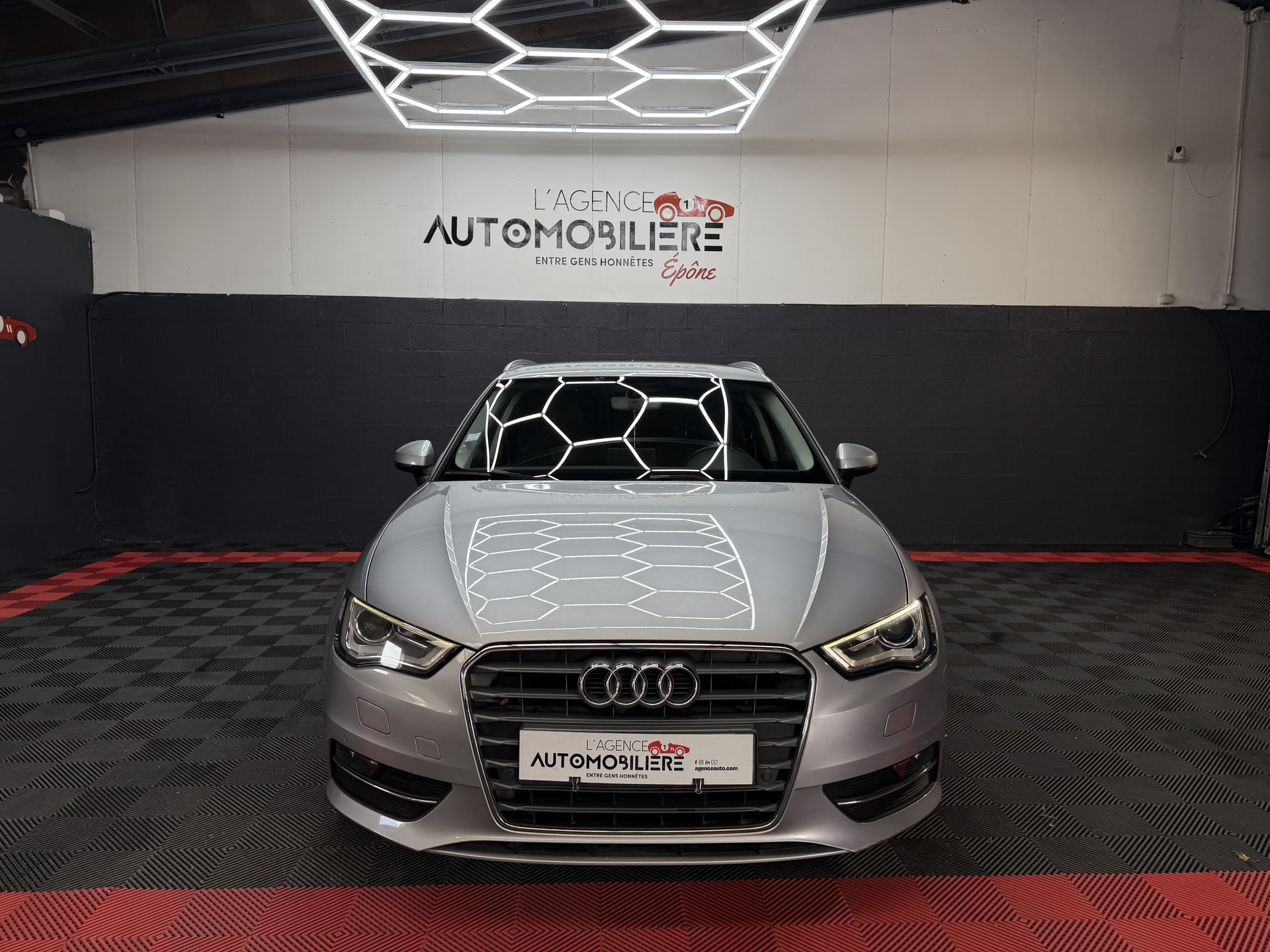 Audi A3 1.6 TDI 110 Ambition Luxe — 2