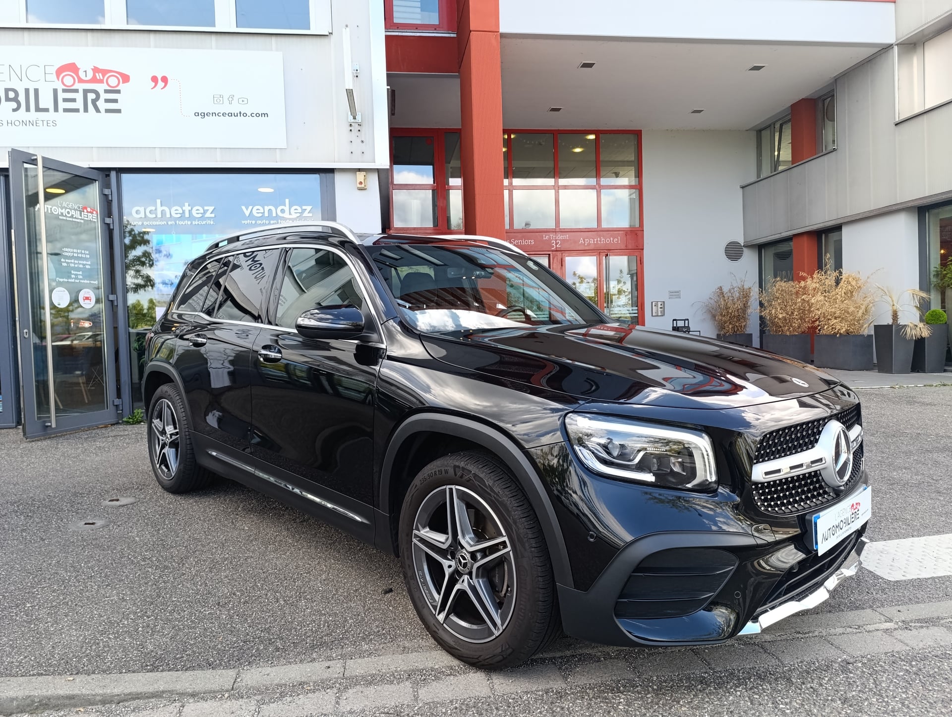 Mercedes-Benz GLB 200 d 2.0 d 8G-TRONIC 150 cv AMG LINE - 7P - CT vierge - Suivi Mercedes