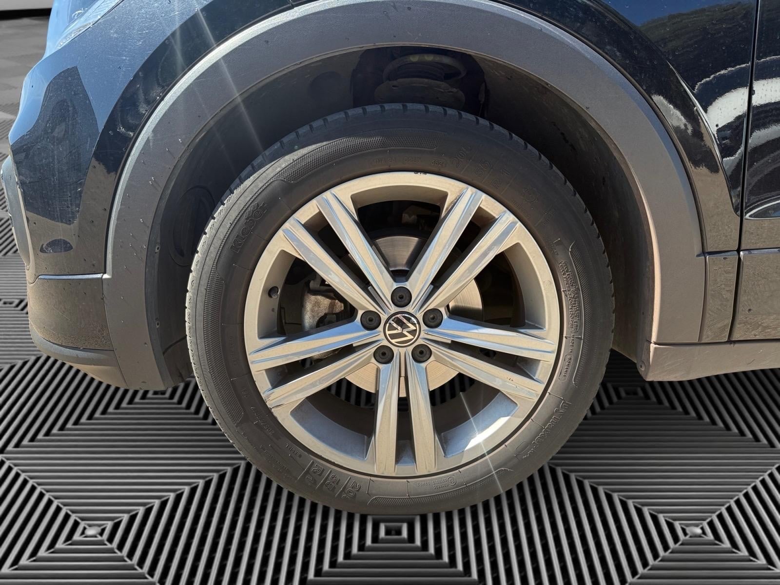 Volkswagen T-Cross 1.0 TSI 110 R-LINE DSG BVA — 18