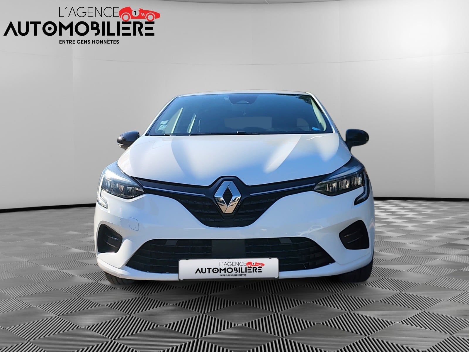 Renault Clio 1.6 E-TECH 140H 90 HYBRID FULL-HYBRID LIMITED BVA — 2