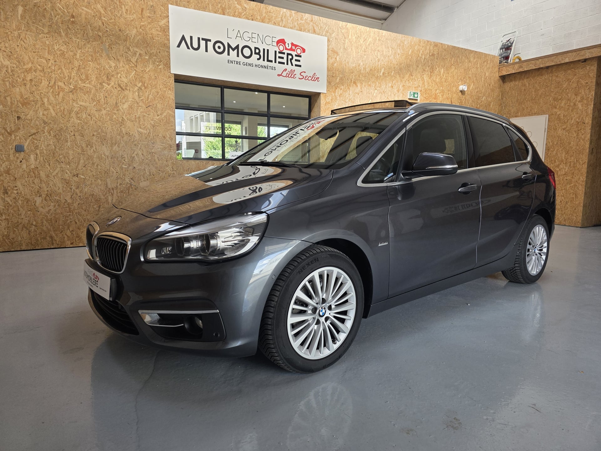 BMW Série 2 ACTIVE TOURER 216D LUXURY 5PACES 116CH DKG6
