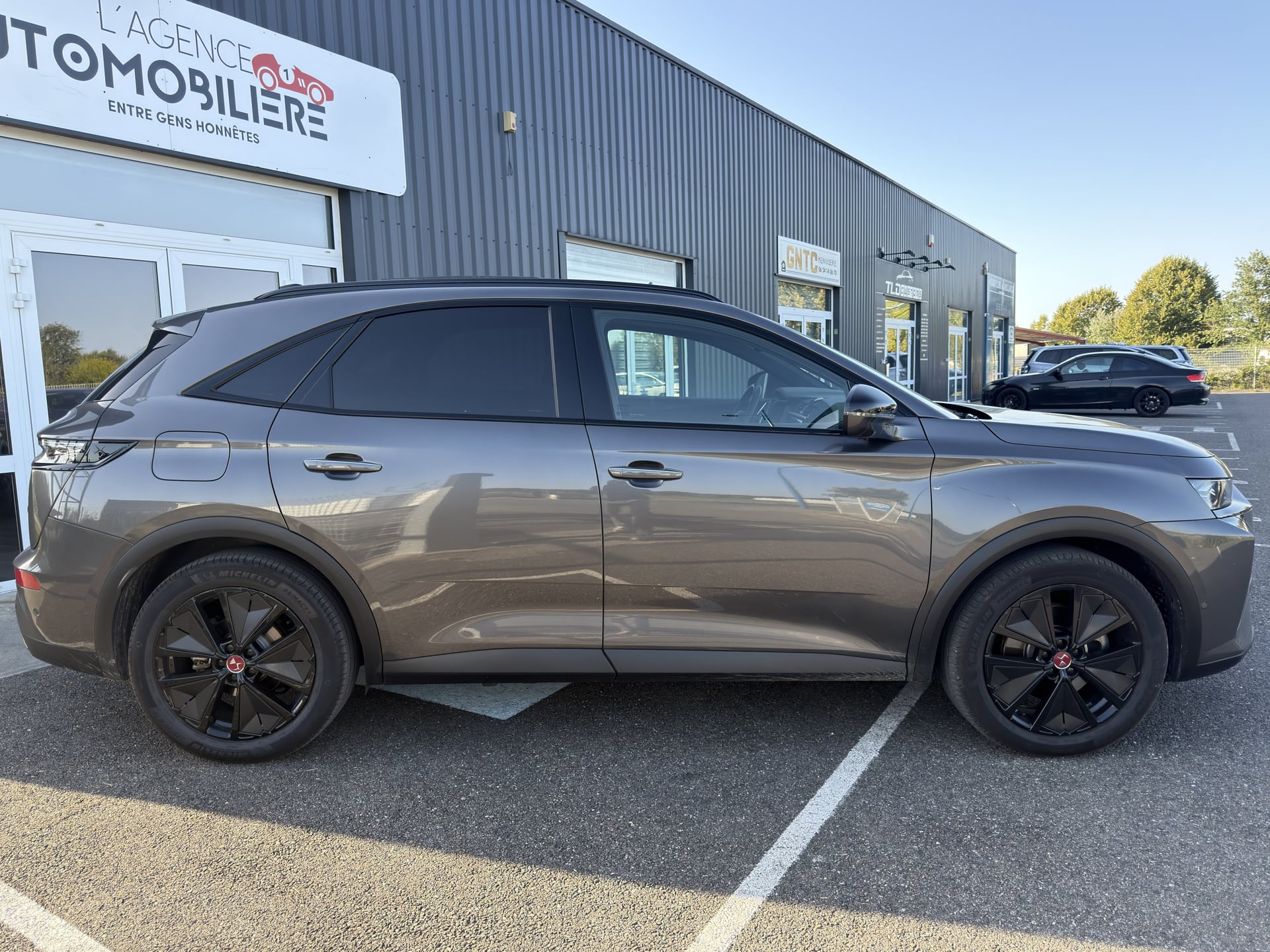 DS DS7 1.6L 225H 180CH HYBRID 13.2KWH PERFORMANCE LINE PLUS - TOIT OUVRANT PANORAMIQUE — 2