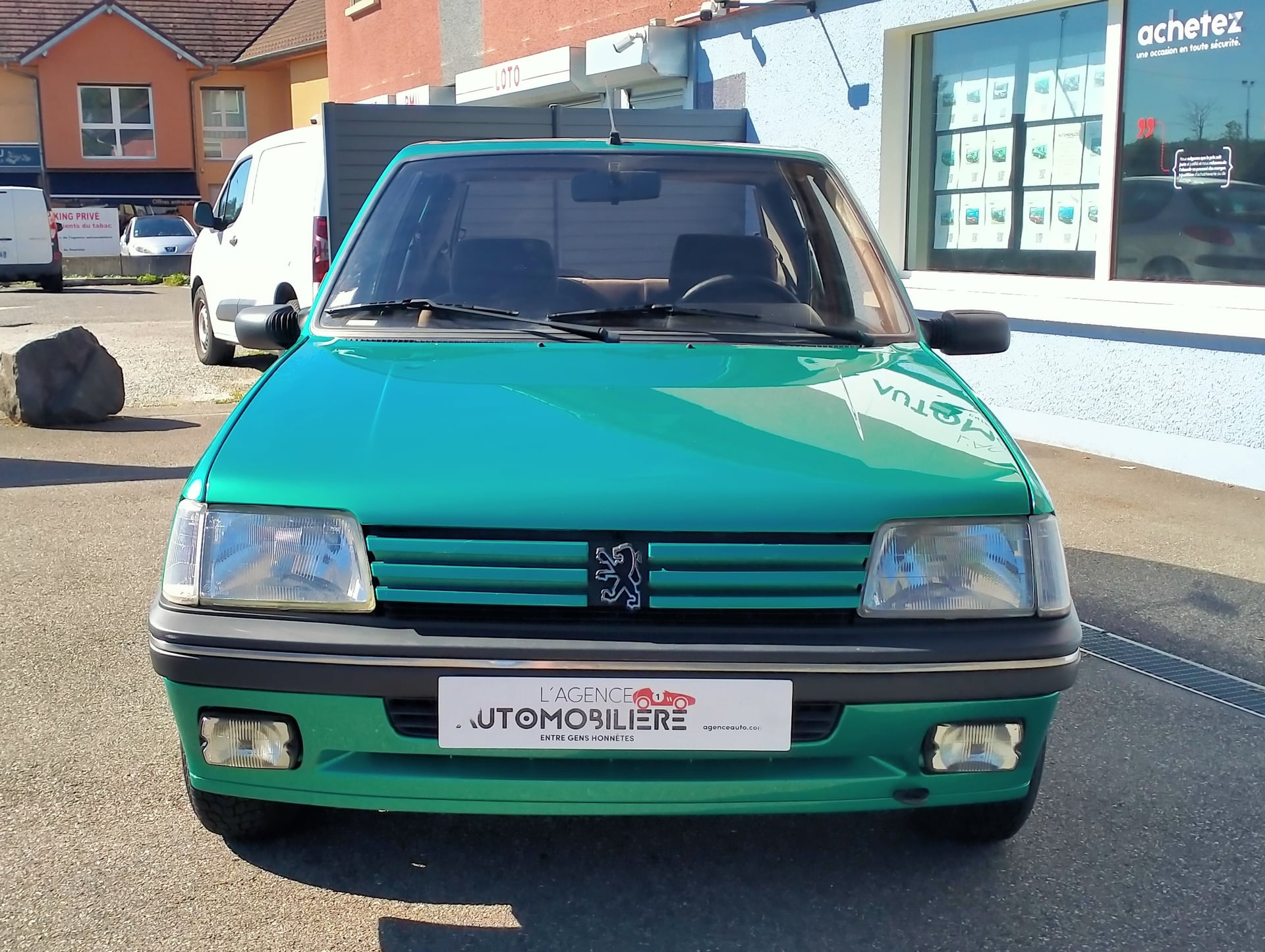 Peugeot 205 Sacre Numéro turbo diesel 3 portes — 2