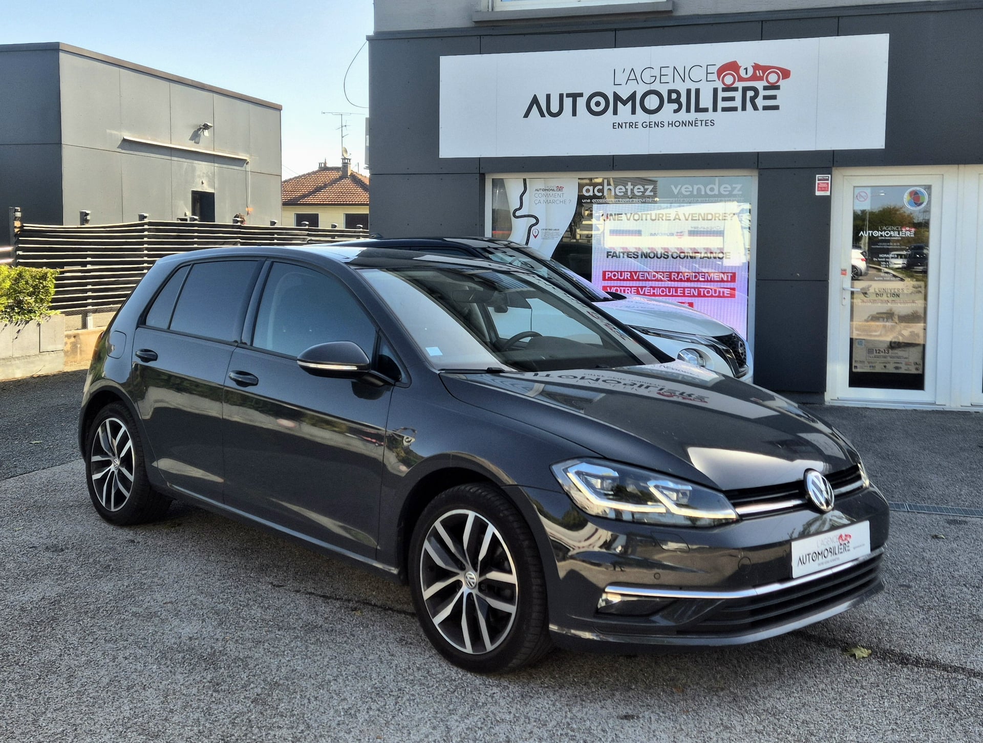 Volkswagen Golf VII 2.0 TDI 150 DSG7 CARAT