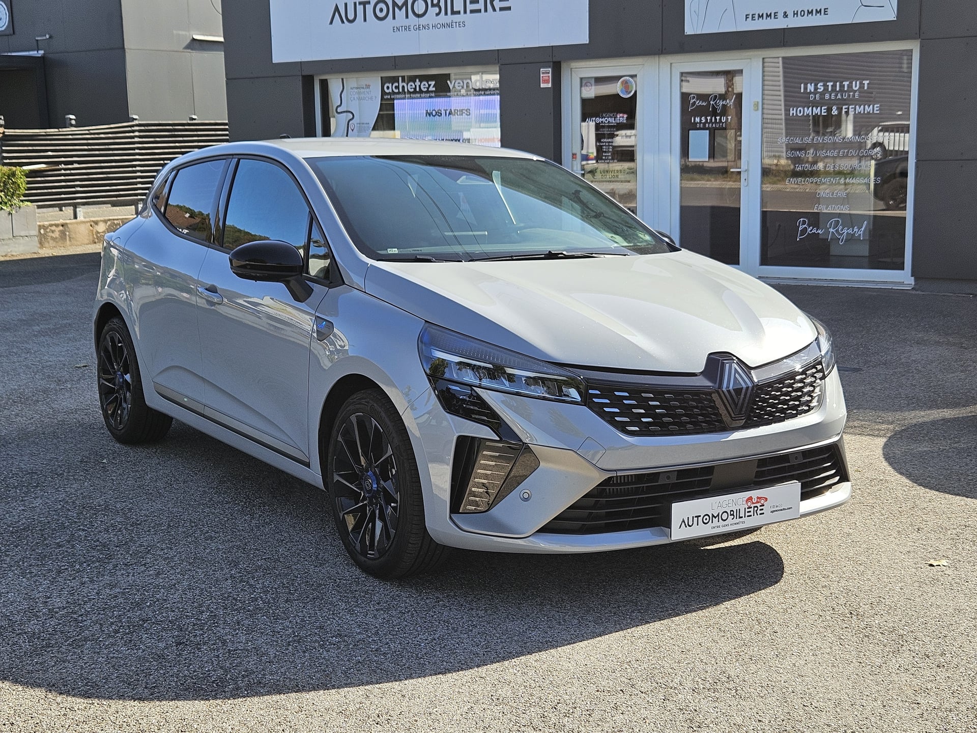 Renault Clio TCE 90 ESPRIT ALPINE - 5000 KMS - 11/2025 — 2