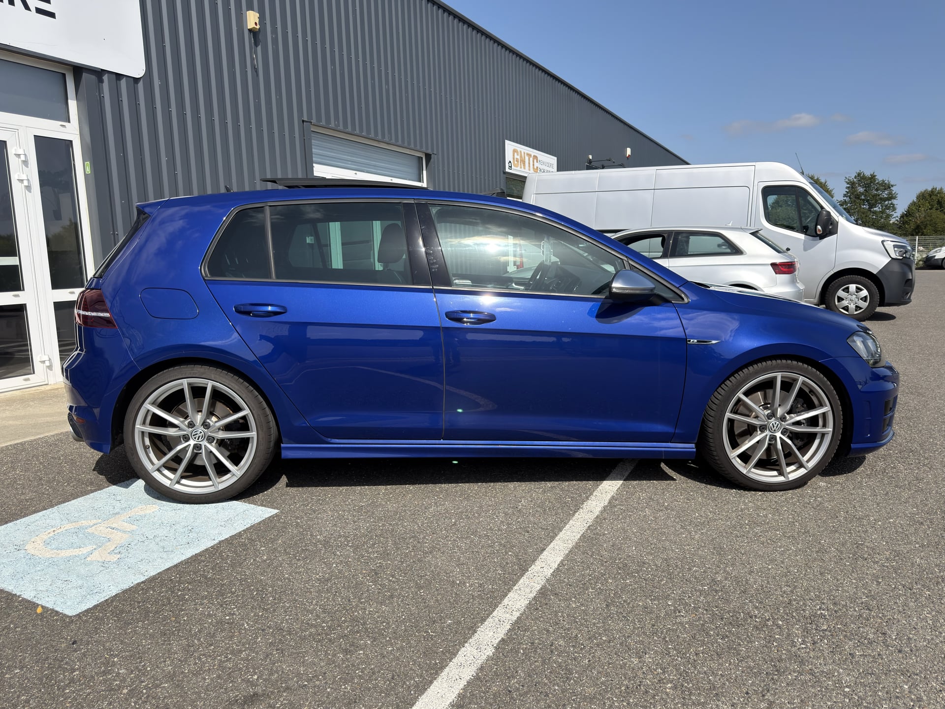 Volkswagen Golf VII R ABT 2.0L TSI 370CH - TOIT OUVRANT — 2