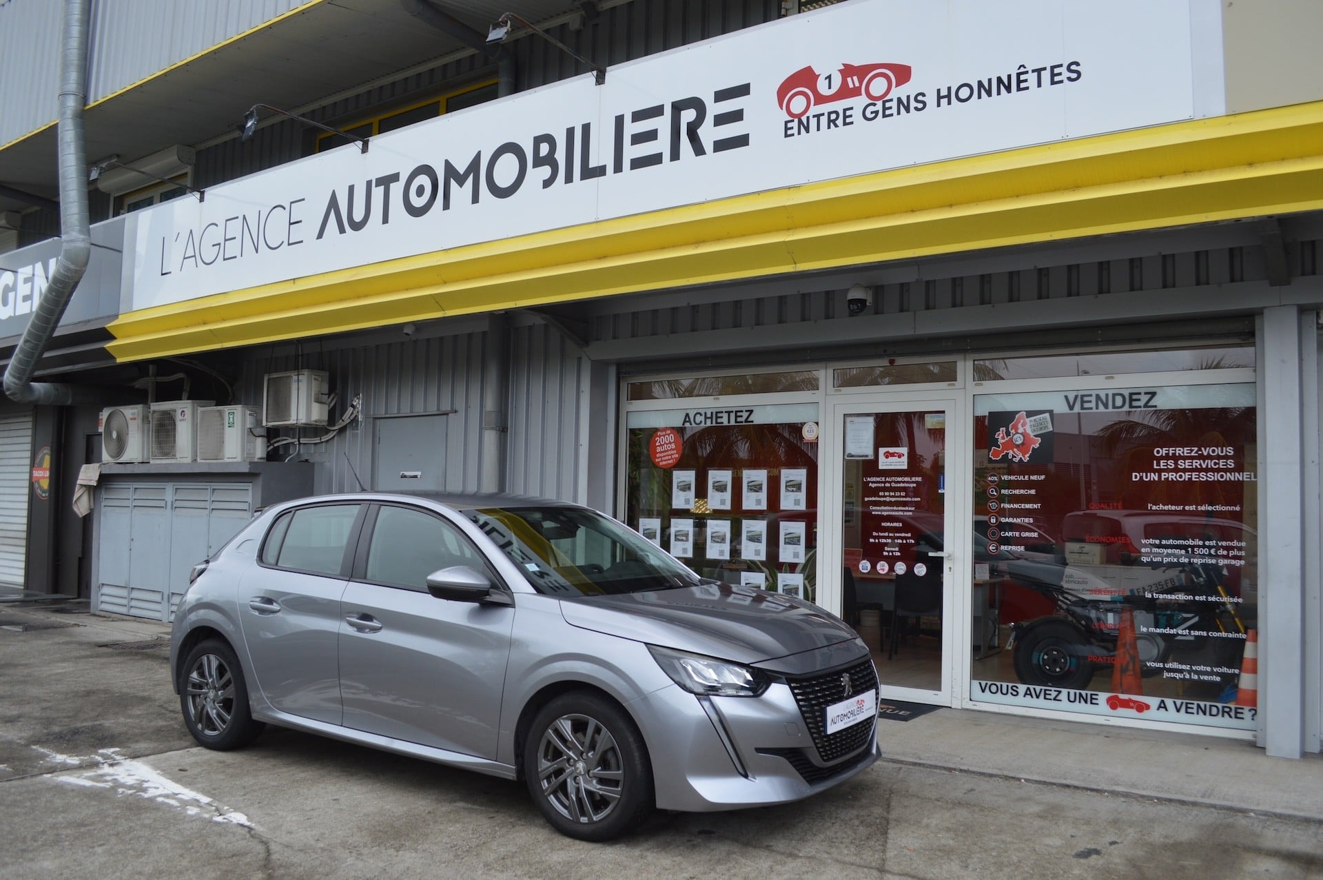 Peugeot 208 1.2 PURETECH 100 S&S ACTIVE