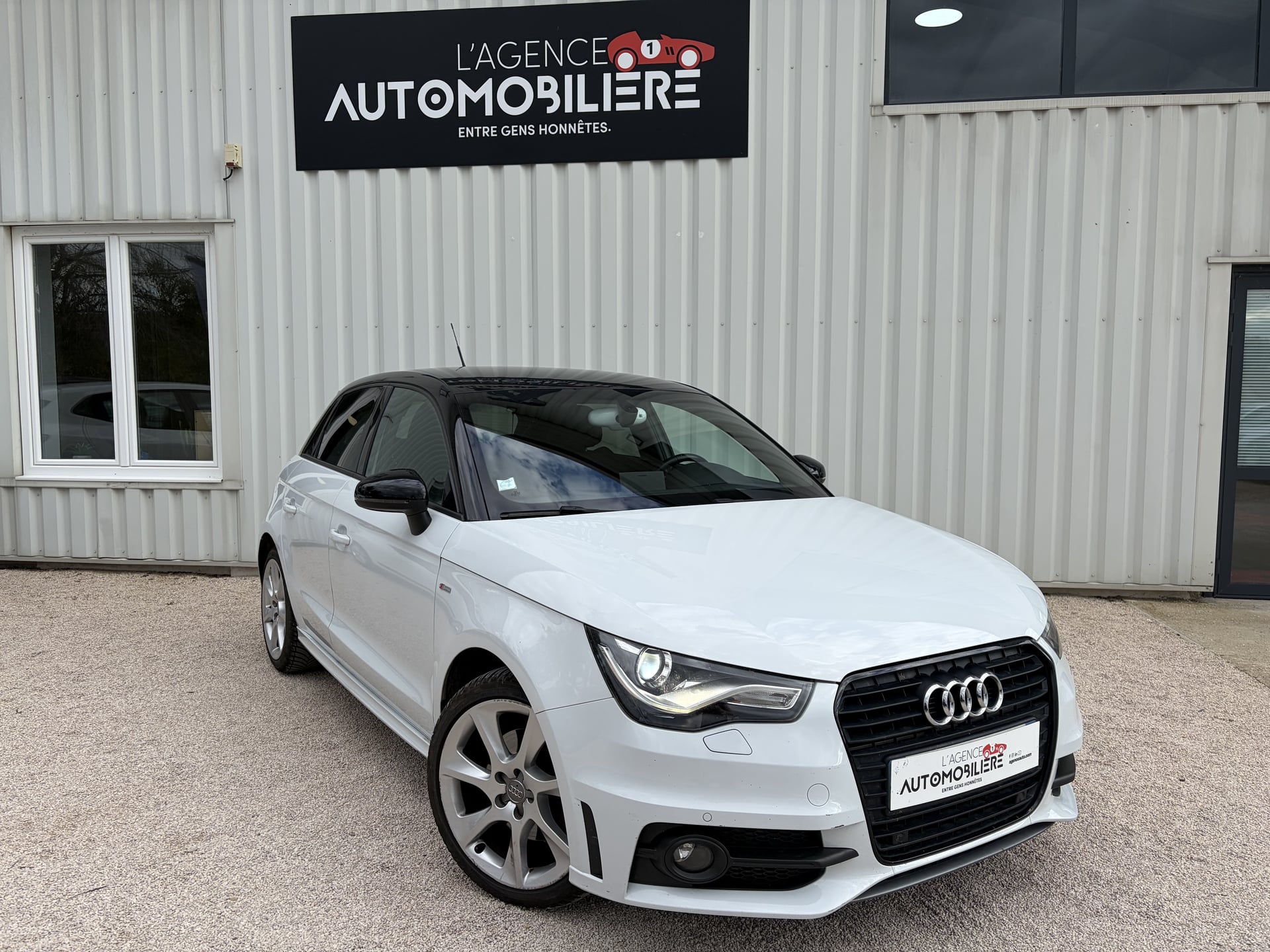 Audi A1 1.4 TFSI - 122cv S-LINE