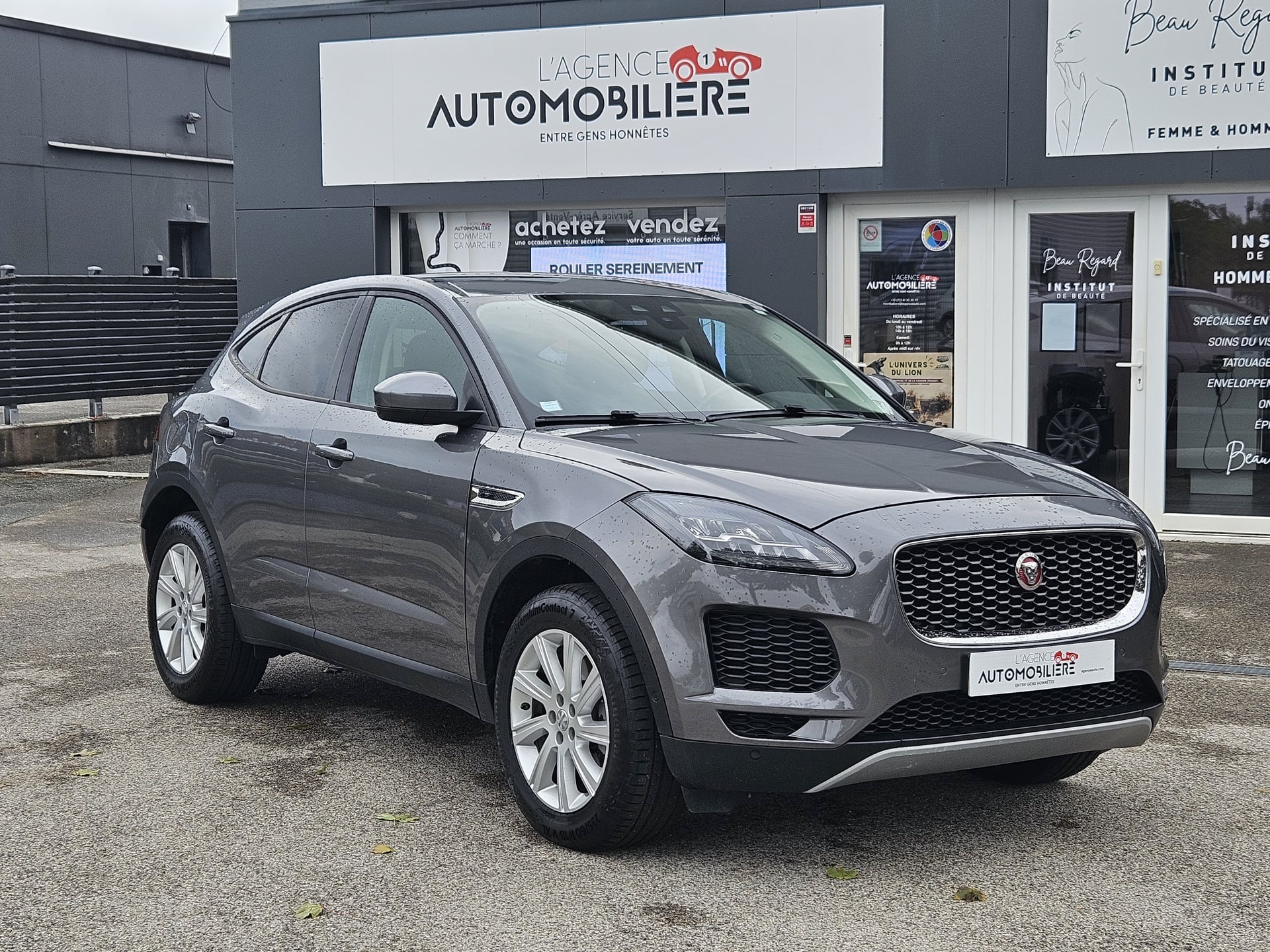 Jaguar E-Pace D150 2.0 D 150 AWD 4X4 FINITION S ( Toit Panoramique - Caméra de recul...)