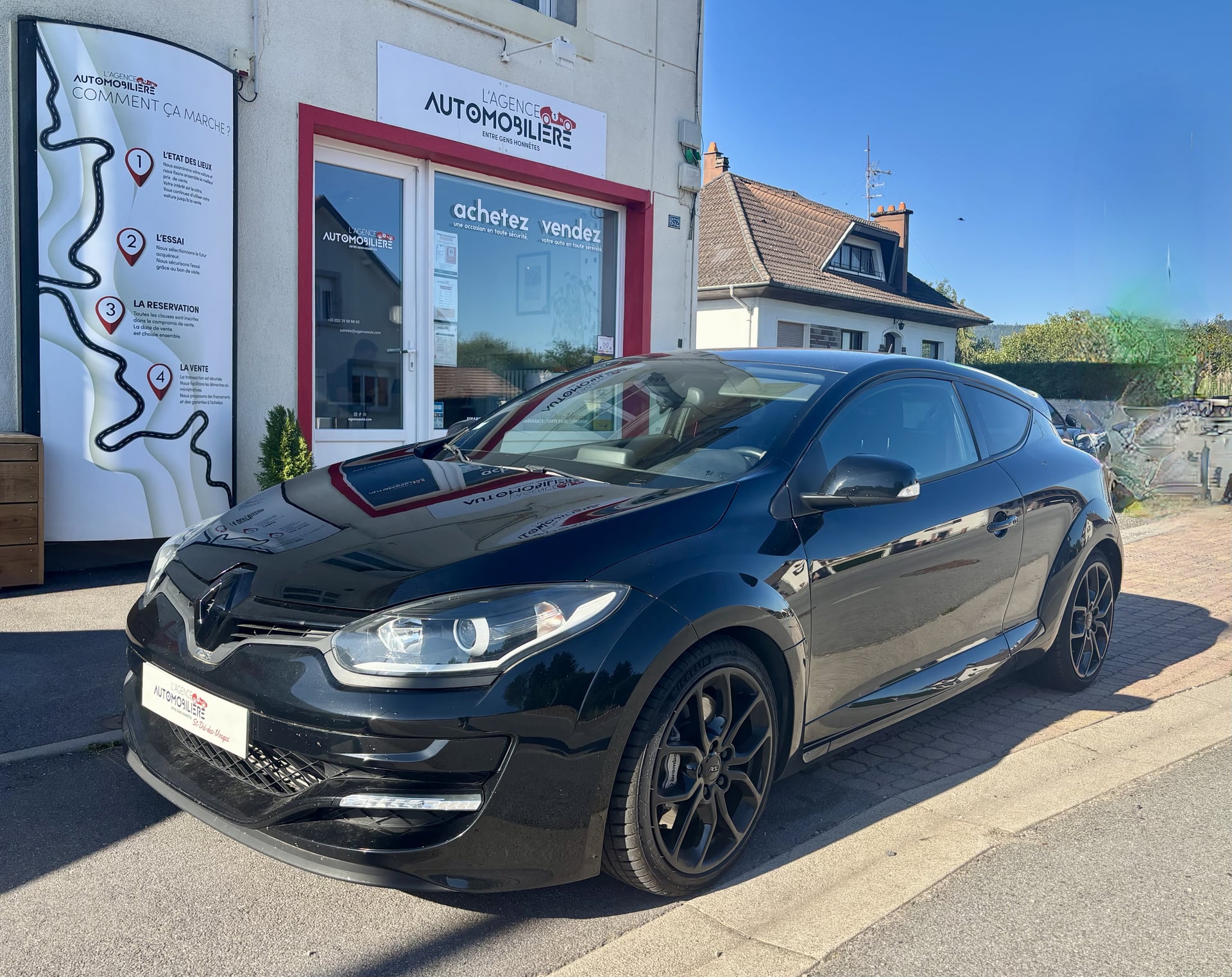 Renault Megane III Coupé RS 2.0 16V Turbo 275 ch