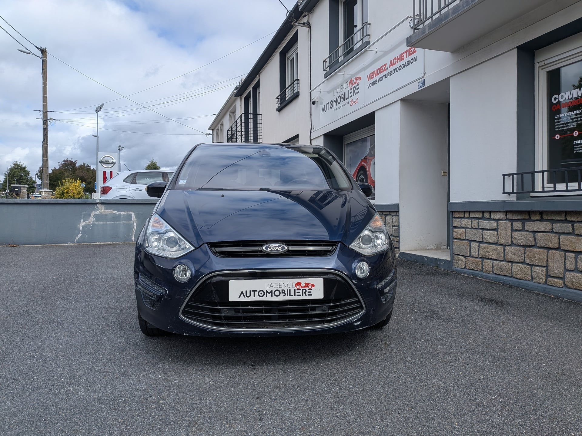 Ford S-Max 1.5 TDCI 115 TITANIUM — 2