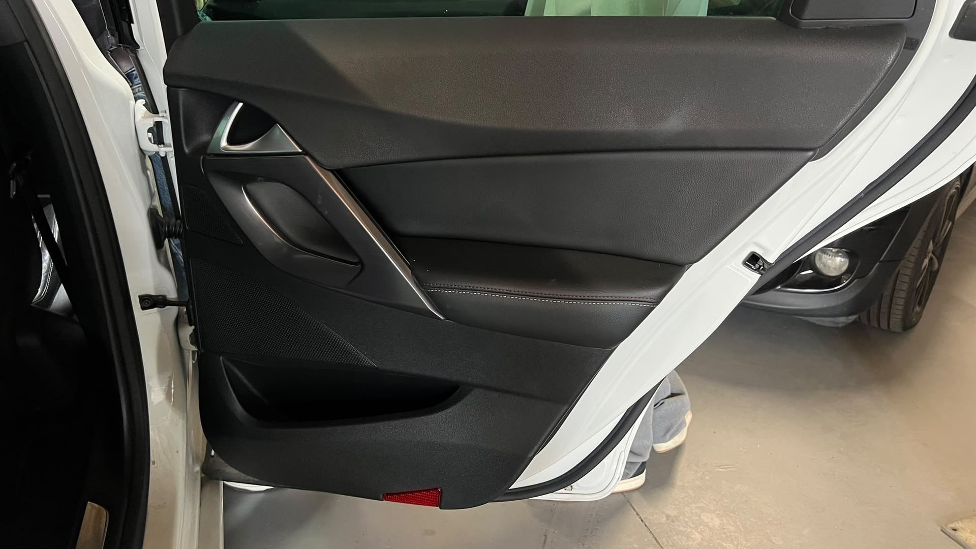 DS DS 5 THP 165ch Performance line EAT6 / Carplay / Caméra de recul — 38